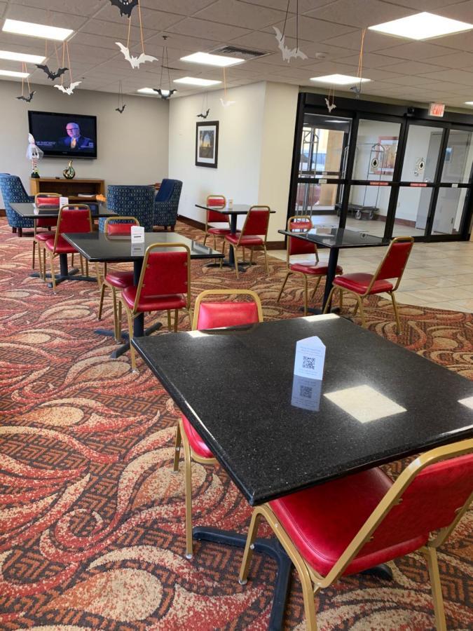 Hotel La Quinta By Wyndham & Conference Center