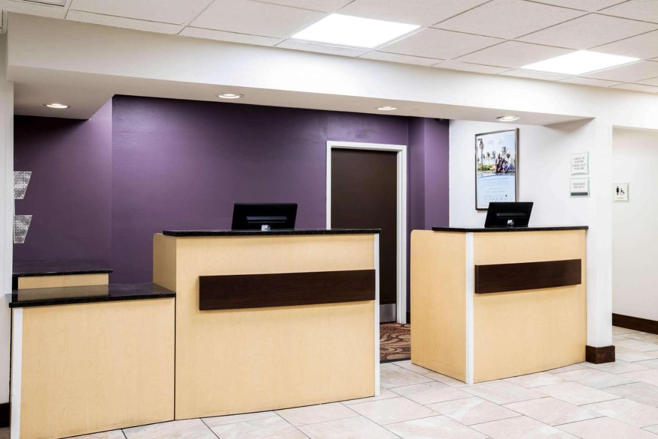 Hotel La Quinta By Wyndham & Conference Center 3*