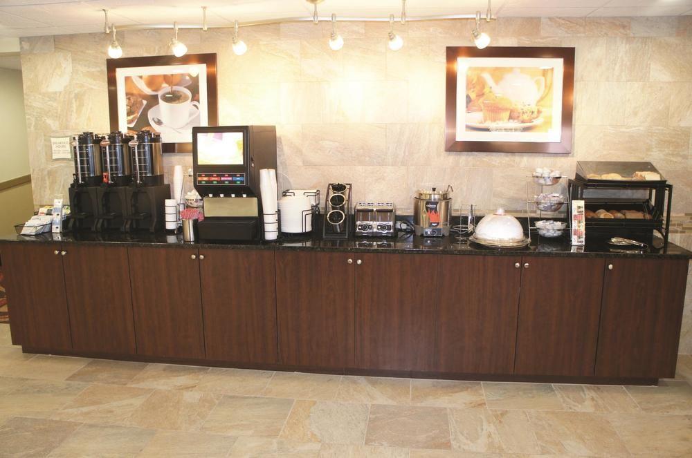 La Quinta By Wyndham & Conference Center Hotel Davenport