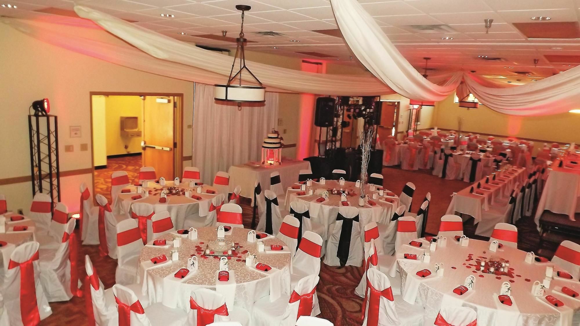 La Quinta By Wyndham & Conference Center Hotel 3*