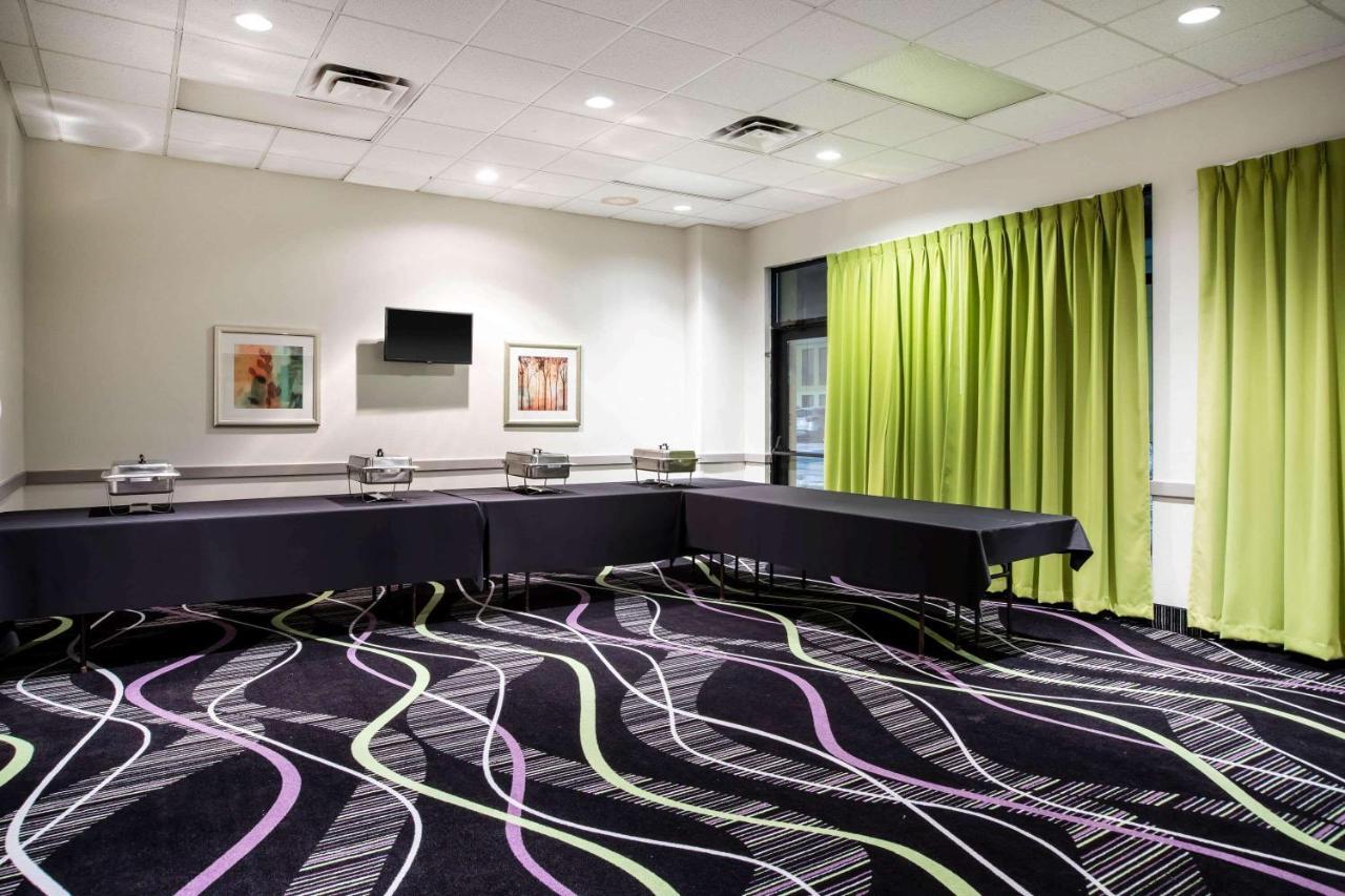 Hotel La Quinta By Wyndham & Conference Center Davenport